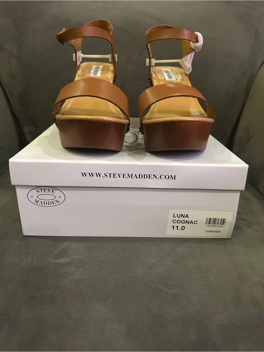 Steve Madden Luna Platform Sandals in Cognac Brown